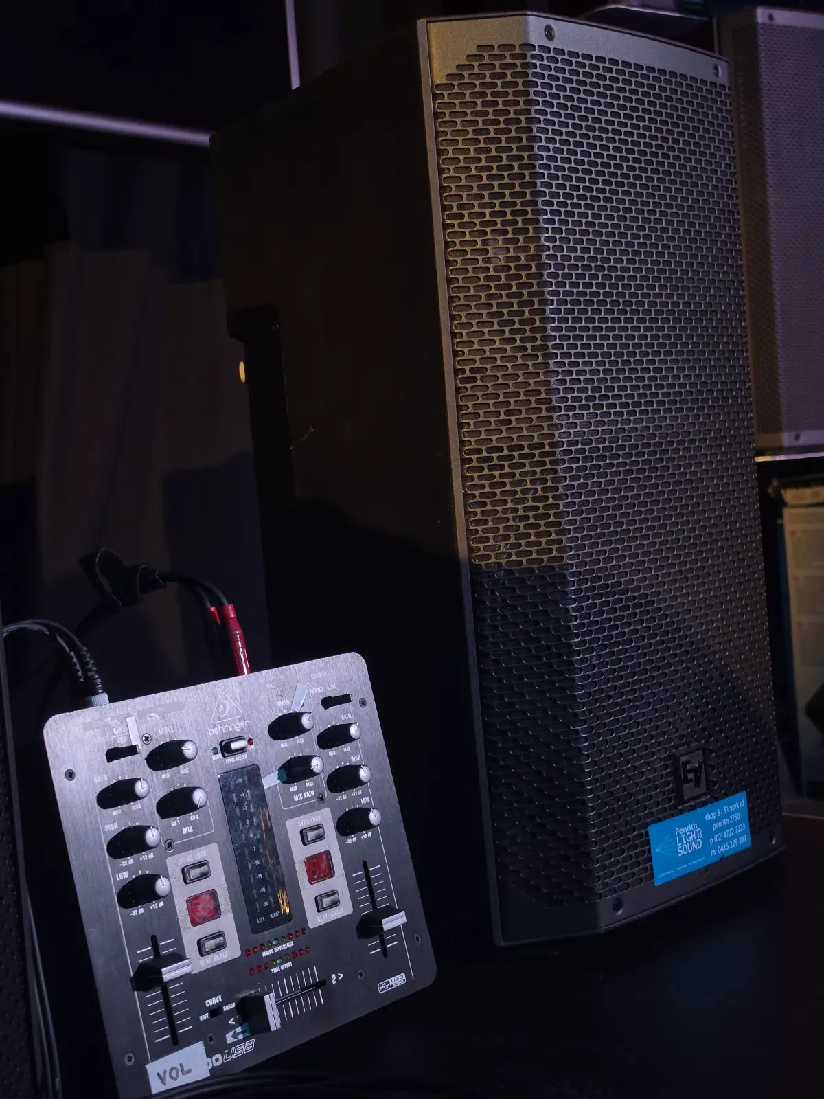 DIY-DJ Speaker Party Package, two speakers and DJ mixer setup