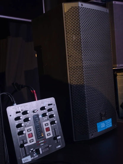 DIY-DJ Speaker Party Package, two speakers and DJ mixer setup