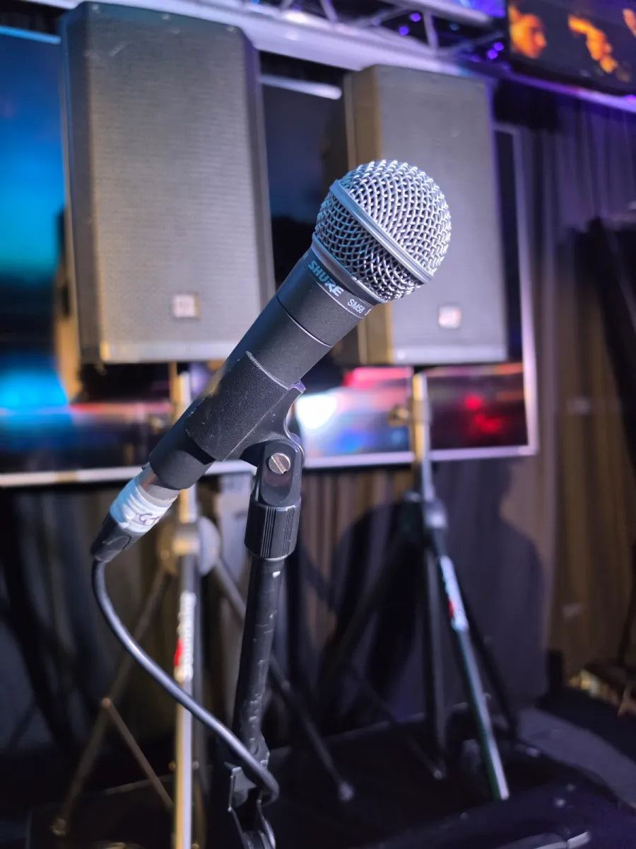 Quad Speaker & Mixer Premium PA System Package – microphone close-up
